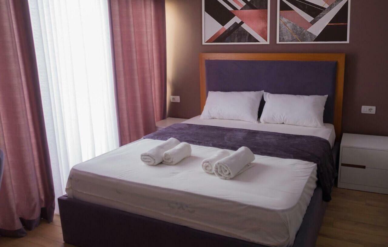Modern Furnished Apartment With View Tirana Exterior photo